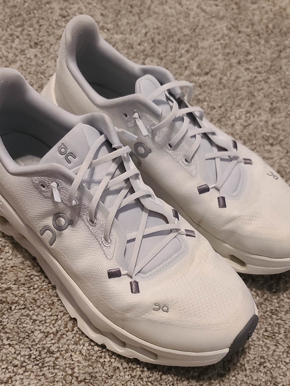 Women's 9, On Running Cloudtilt White/very Light Gray Athletic Running Shoes - Picture 2 of 9